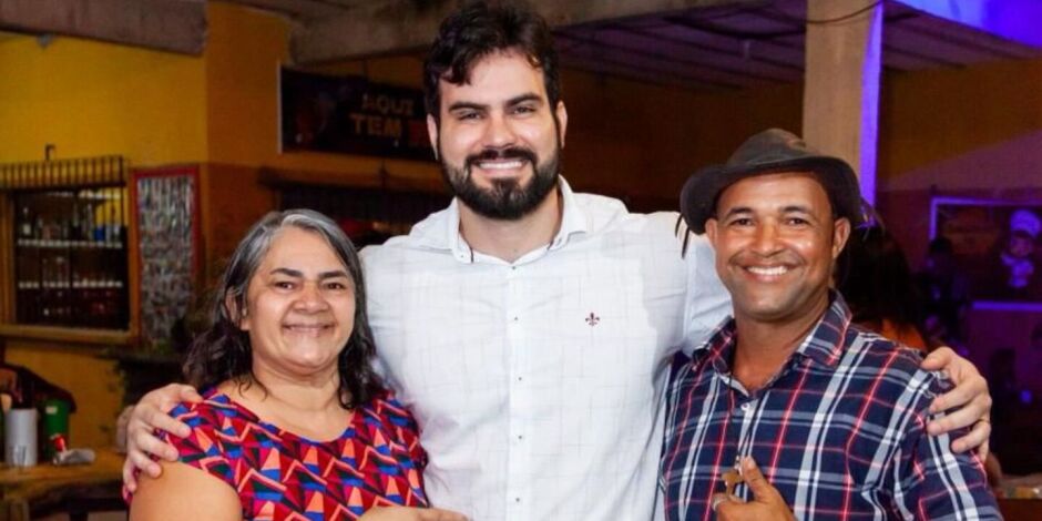C&eacute;sar Ramos recebe apoio em Abreu e Lima