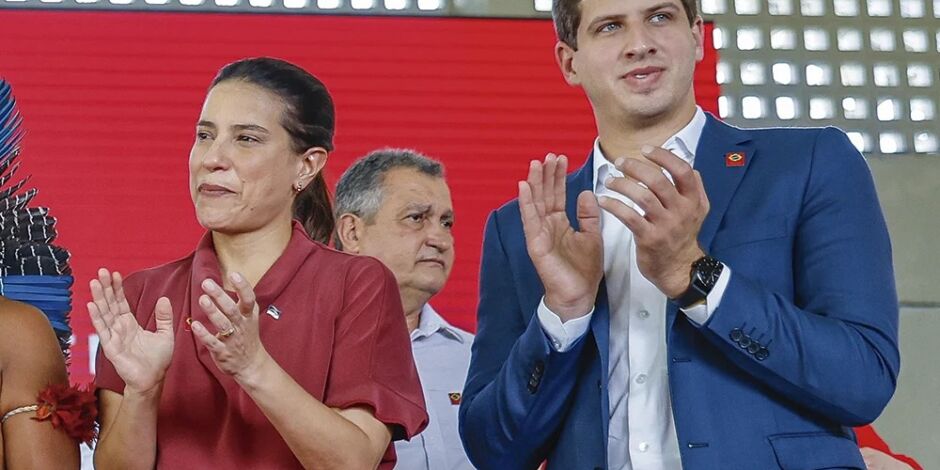 Raquel Lyra e Jo&atilde;o Campos lado a lado