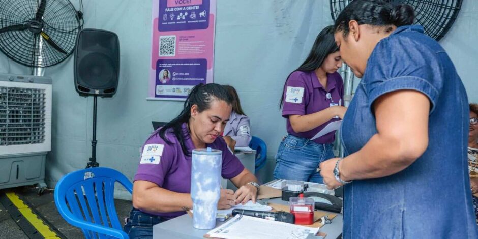 Atendimento na Carreta da Mulher Pernambucana.