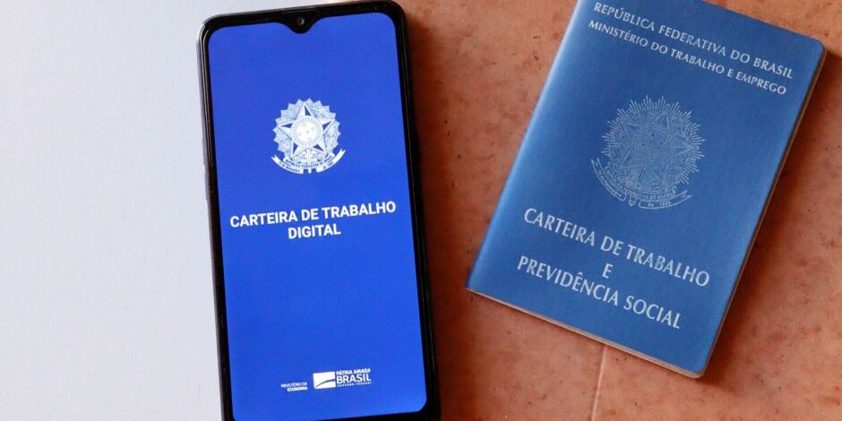 Carteira de trabalho.