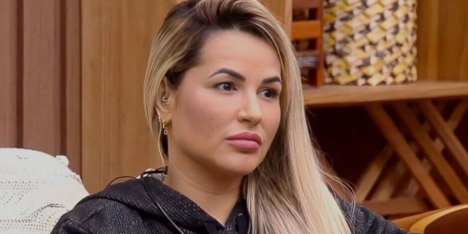 Deolane Bezerra.