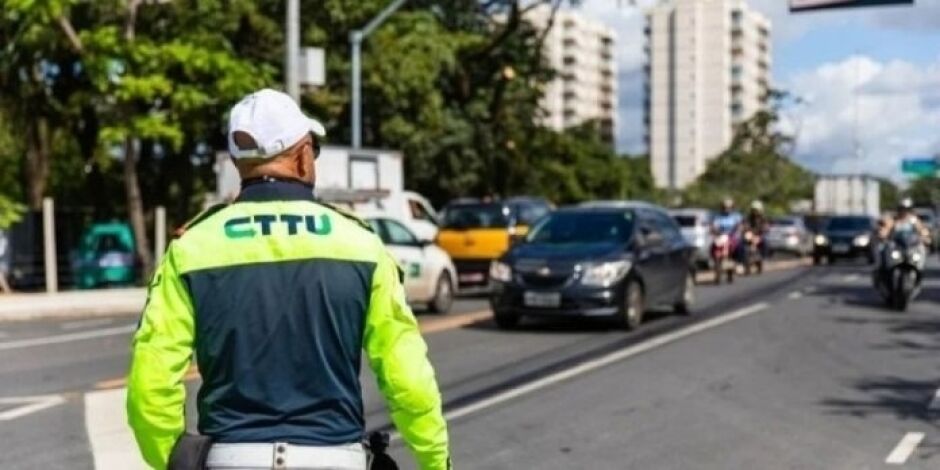 Agente da CTTU. 
