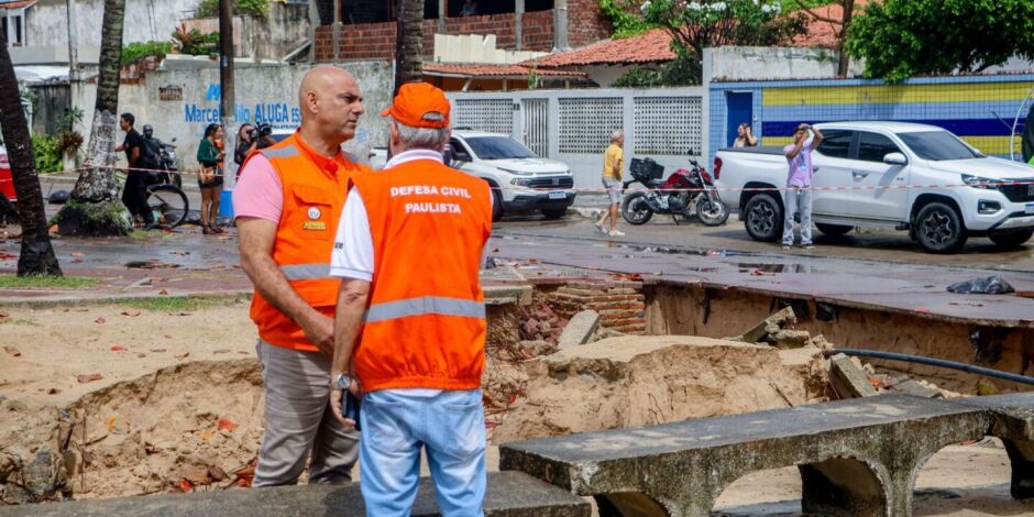 A&ccedil;&atilde;o emergencial na Orla do Janga.