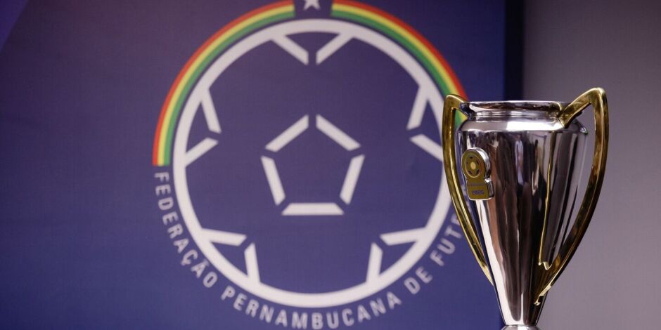 Ta&ccedil;a do campeonato pernambucano 26/27