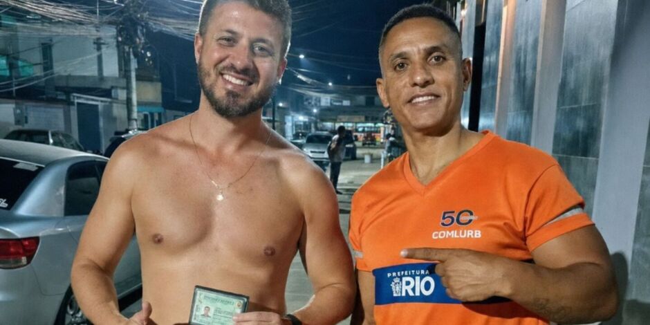 Fabiano C&acirc;ndido da Silva encontrou o montante e v&aacute;rios pertences no lixo e decidiu entregar.