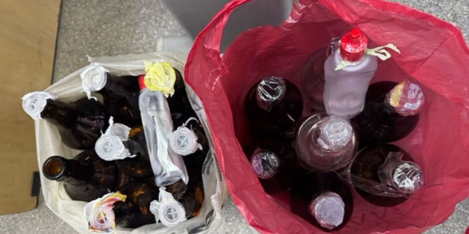  15 litros de lol&oacute; no bairro do Fosfato. 