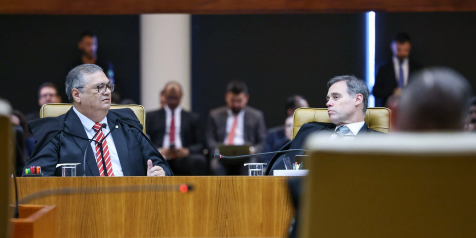 Ministros do STF, Fl&aacute;vio Dino e Andr&eacute; Mendon&ccedil;a