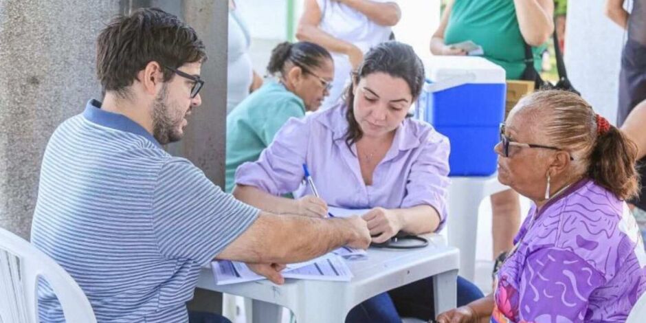 A&ccedil;&atilde;o de cuidado &agrave; sa&uacute;de dos idosos em Gravat&aacute;.