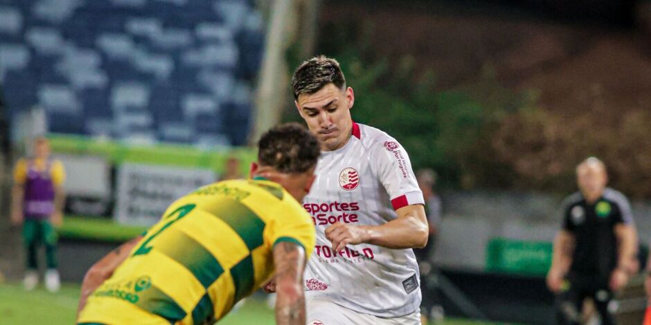 N&aacute;utico perde para o Cuiab&aacute; por 3 a 0.