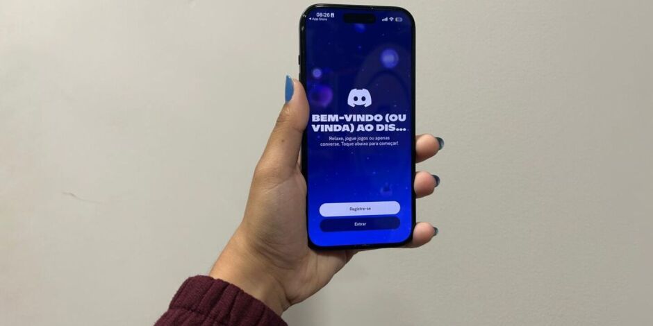 A plataforma passou a ser cobrada pelo governo ap&oacute;s repercuss&atilde;o do caso de uma adolescente que foi induzida a tirar a pr&oacute;pria vida durante uma live transmitida pela aplicativo.