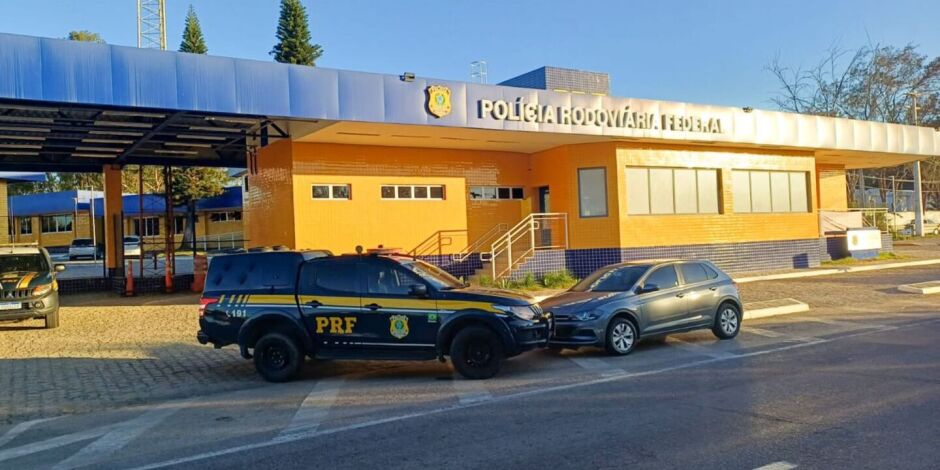 PRF recupera carro roubado em Garanhuns e motorista diz ter sido v&iacute;tima de golpe ap&oacute;s pagar R$ 34,3 mil.