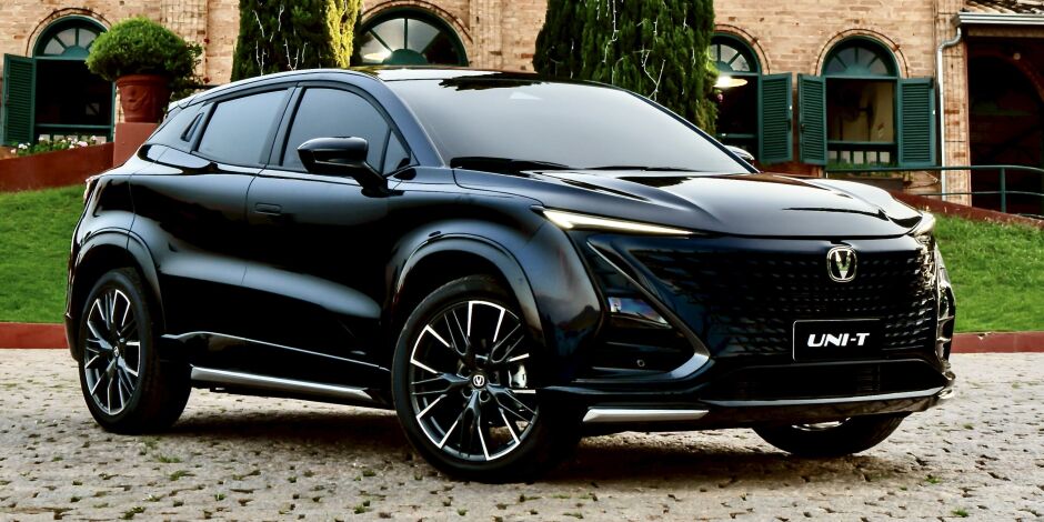 CAO Changan UNI-T designe futurista.