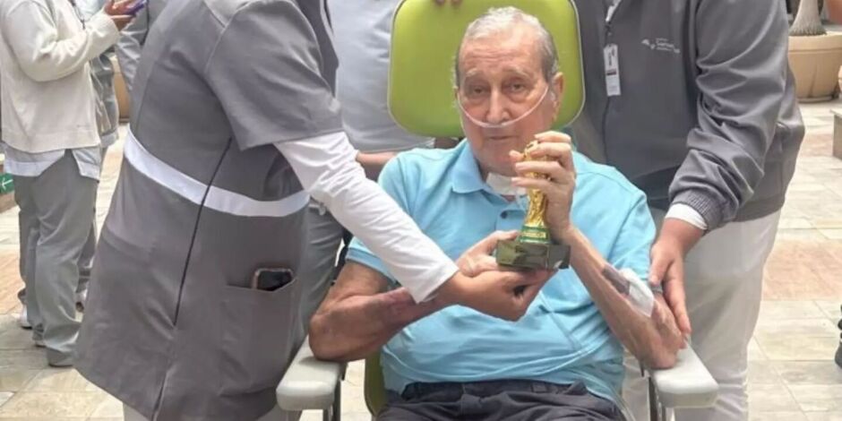 Parreira, ex-t&eacute;cnico da Sele&ccedil;&atilde;o Brasileira, recebe alta hospitalar. 