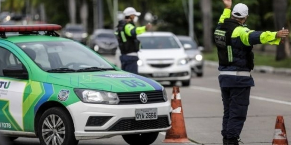 CTTU realiza mudan&ccedil;a tempor&aacute;ria no tr&acirc;nsito no Recife