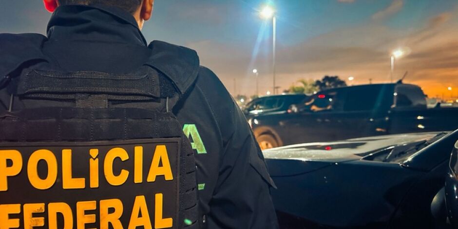 PF faz opera&ccedil;&atilde;o em Pernambuco e S&atilde;o Paulo para investigar aplica&ccedil;&otilde;es de R$ 100 milh&otilde;es da previd&ecirc;ncia municipal.