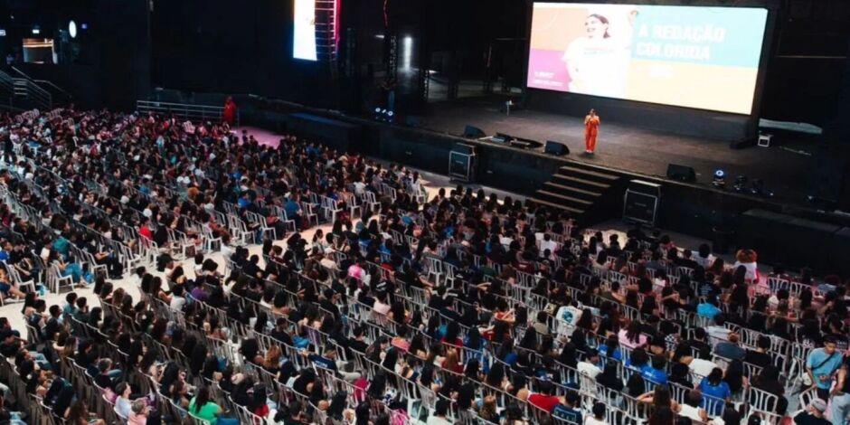 Classic Hall ter&aacute; aul&atilde;o preparat&oacute;rio para o ENEM.