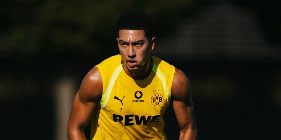 Borussia Dortmund enfrenta o Werder Bremen pela Bundesliga.