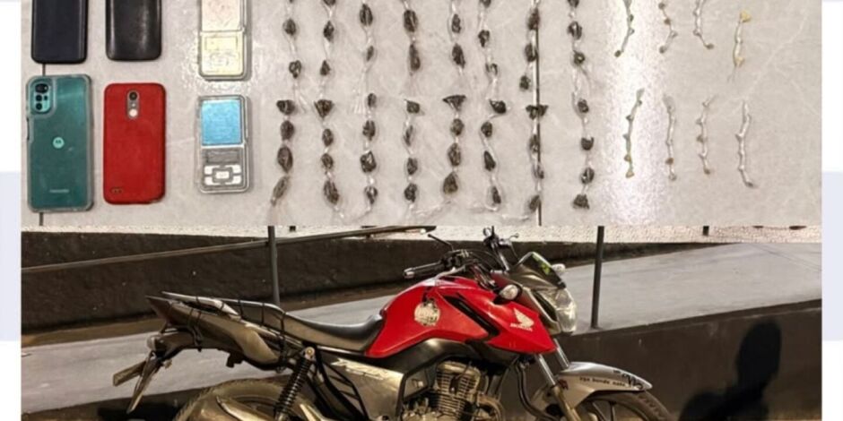 Pol&iacute;cia Militar apreende armas e drogas em Igarassu; policial fica ferido durante abordagem.