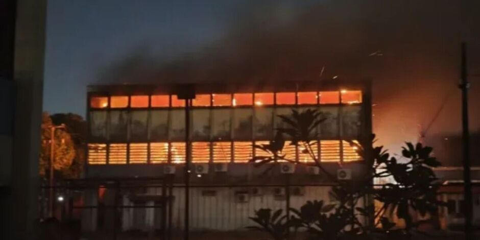 Novo inc&ecirc;ndio na UFPE: veja o que j&aacute; se sabe e o que ainda ser&aacute; esclarecido ap&oacute;s terceiro caso em uma semana.