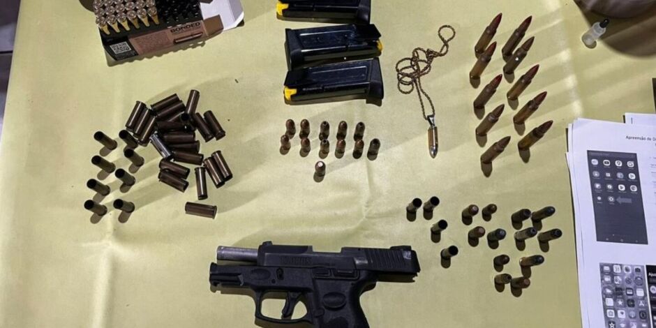 Pol&iacute;cia Civil faz opera&ccedil;&atilde;o contra grupo suspeito de sequestrar e matar casal no Sert&atilde;o de Pernambuco.
