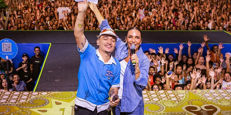 Jo&atilde;o Gomes e Ivete Sangalo cantaram juntos no evento beneficente.