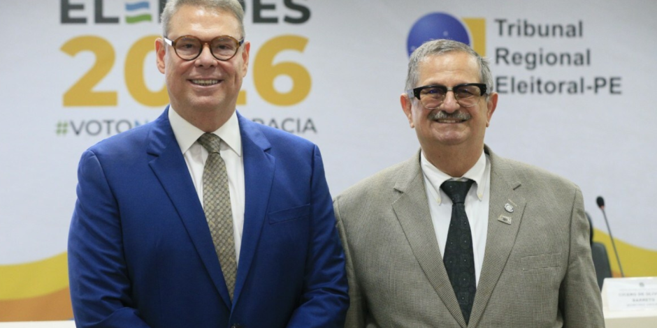 Erik Sim&otilde;es tomou posse como presidente do TRE-PE 