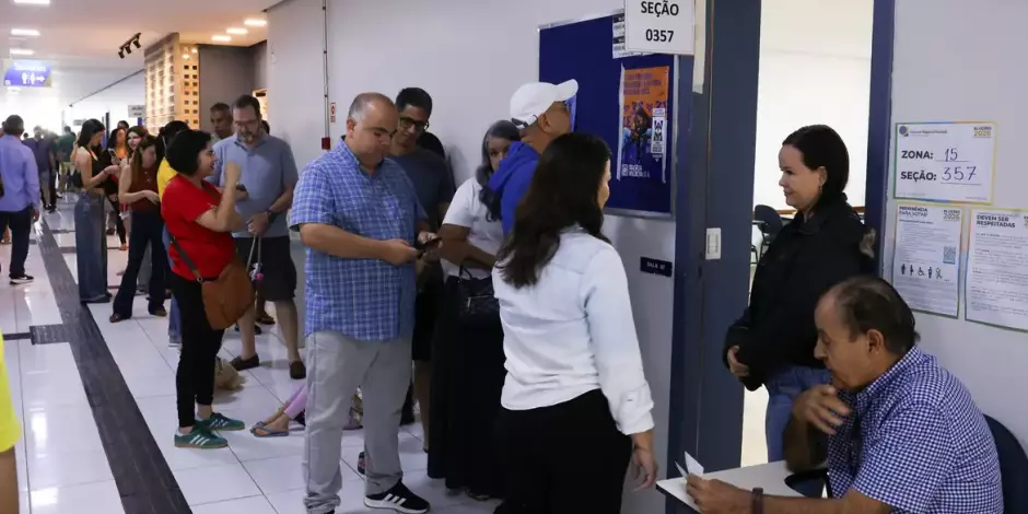 TSE altera local de vota&ccedil;&atilde;o de 4.352 se&ccedil;&otilde;es para o 2&ordm; turno; saiba como consultar.