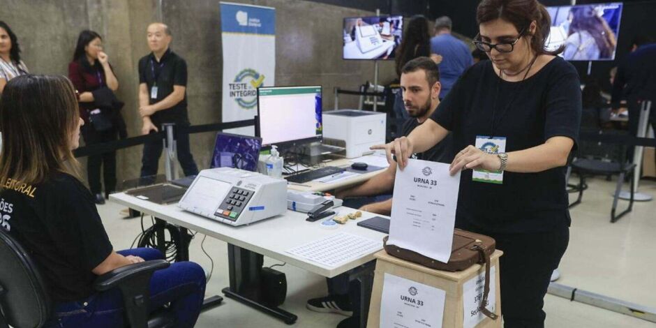 Teste de urna eletr&ocirc;nica.