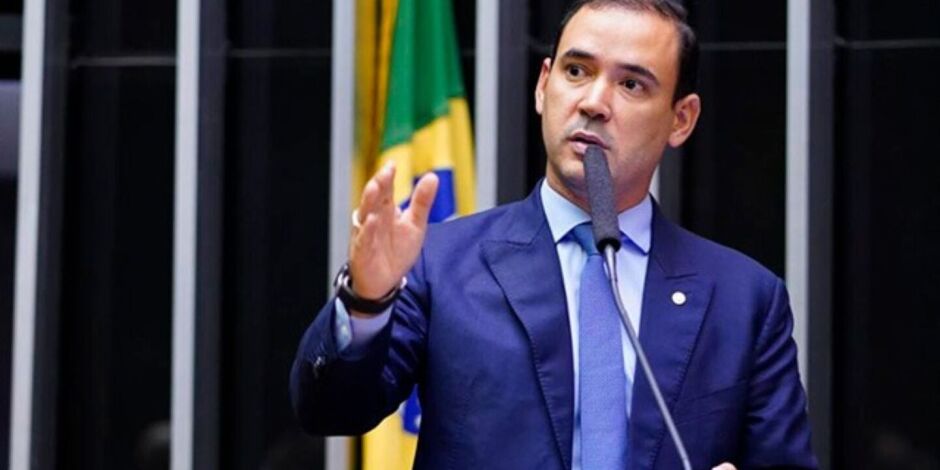Vicentinho J&uacute;nior.