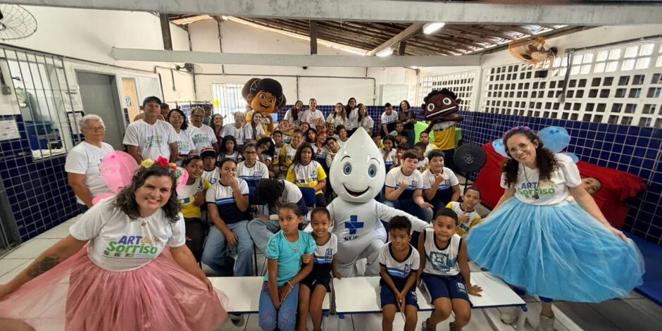 Programa Art&Sorriso; leva atendimento odontol&oacute;gico a 40 escolas do Jaboat&atilde;o.