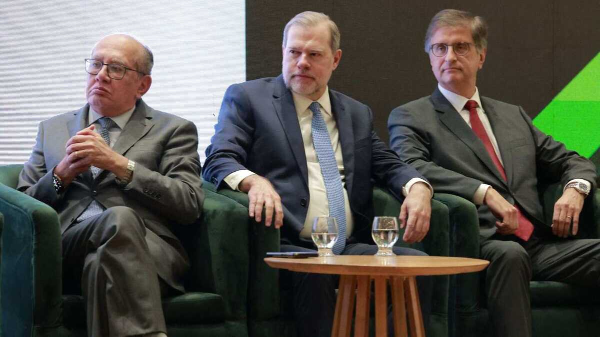 Ronaldo Caiado concede título de cidadão goiano a Gilmar Mendes, Toffoli e Gonet - Portal de Prefeitura