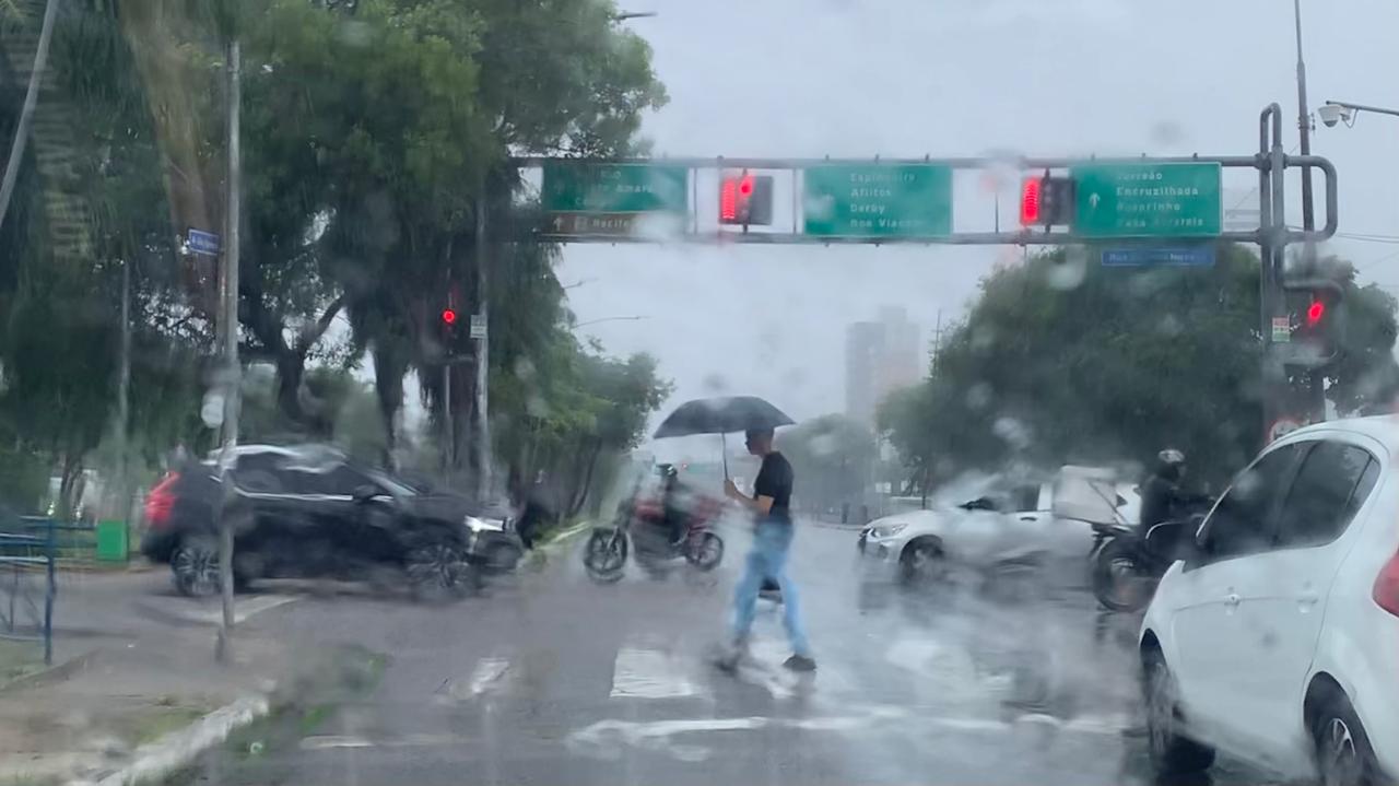 Chuva no Grande Recife.