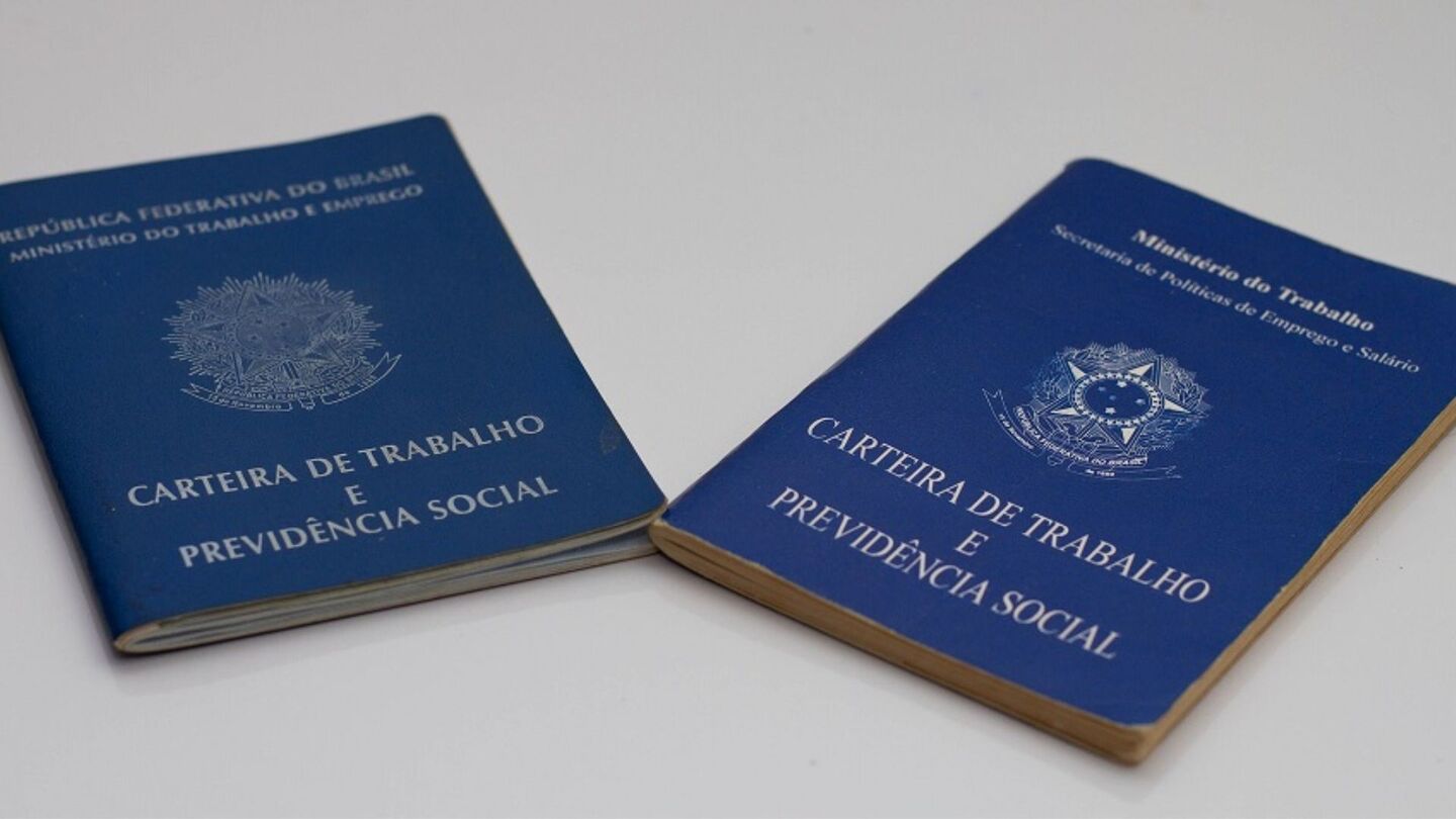 Carteira de trabalho. 