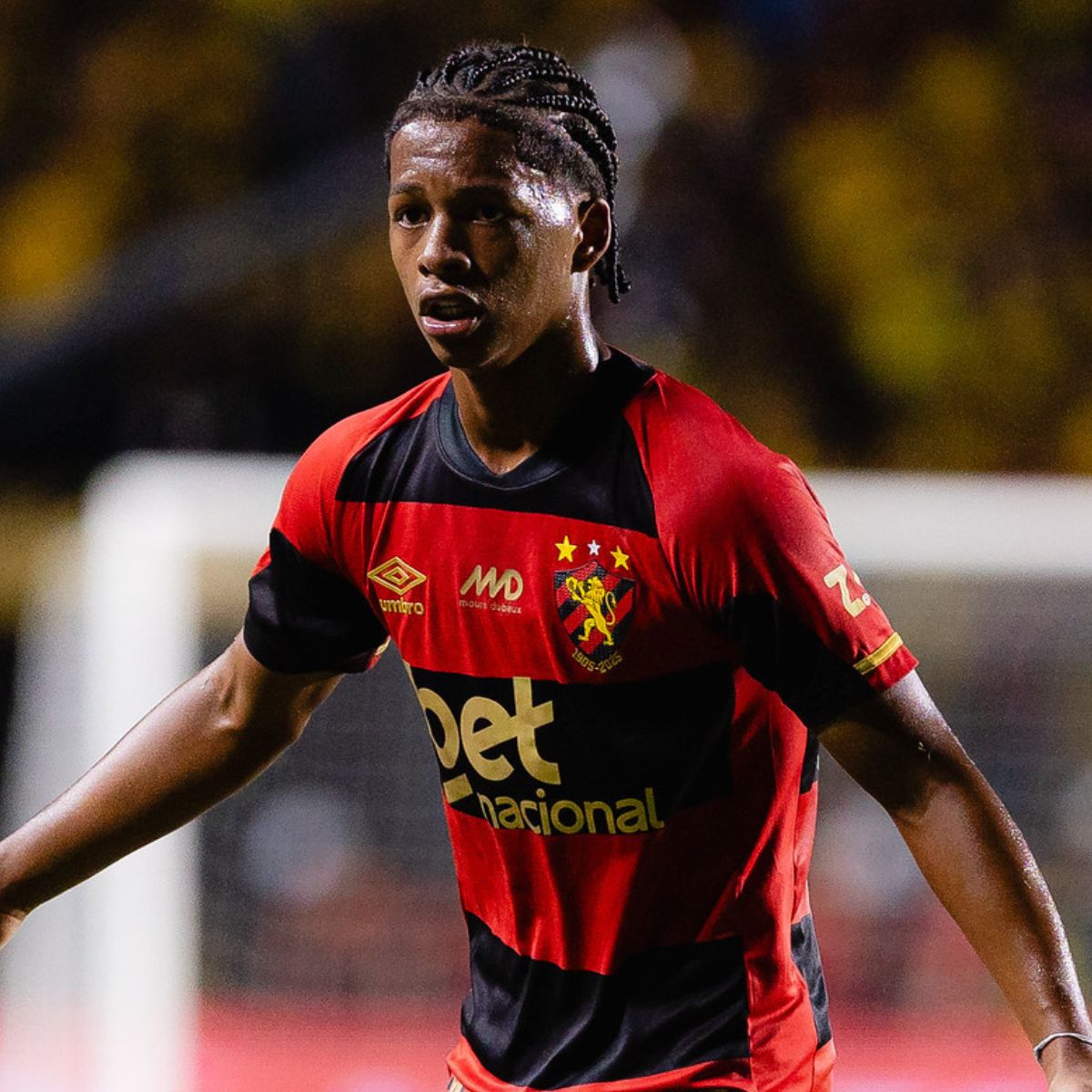 Zé Lucas está próximo de acertar saída do Sport.