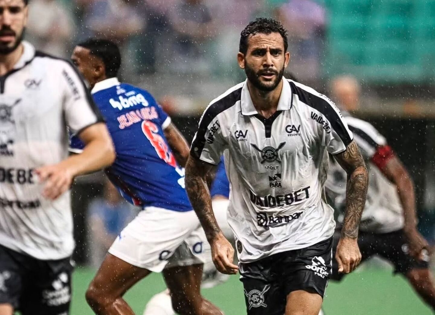 Remo e Mirassol se enfrentam em duelo dos