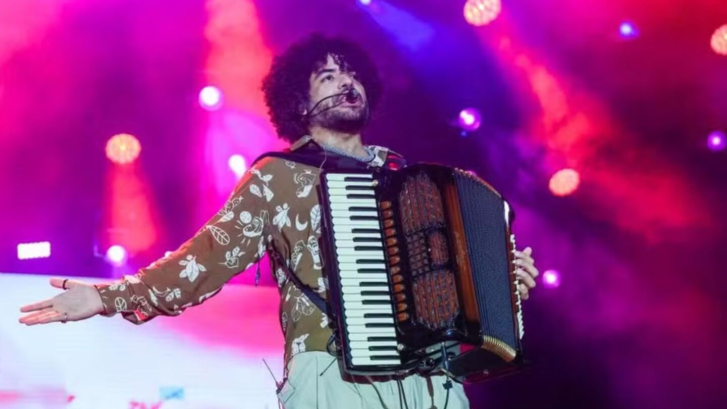 Mestrinho se emociona no Forró Caju