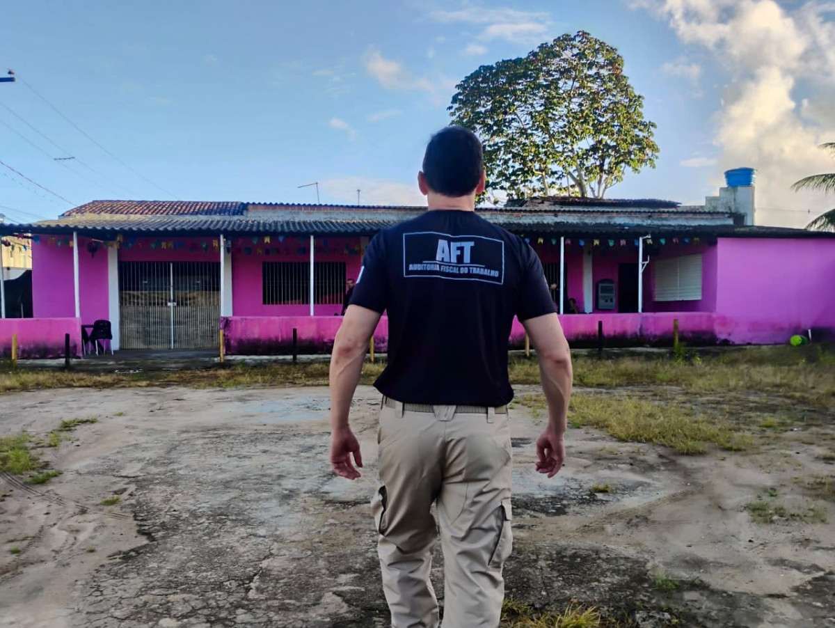 Vítimas foram resgatadas em Goiana (PE).