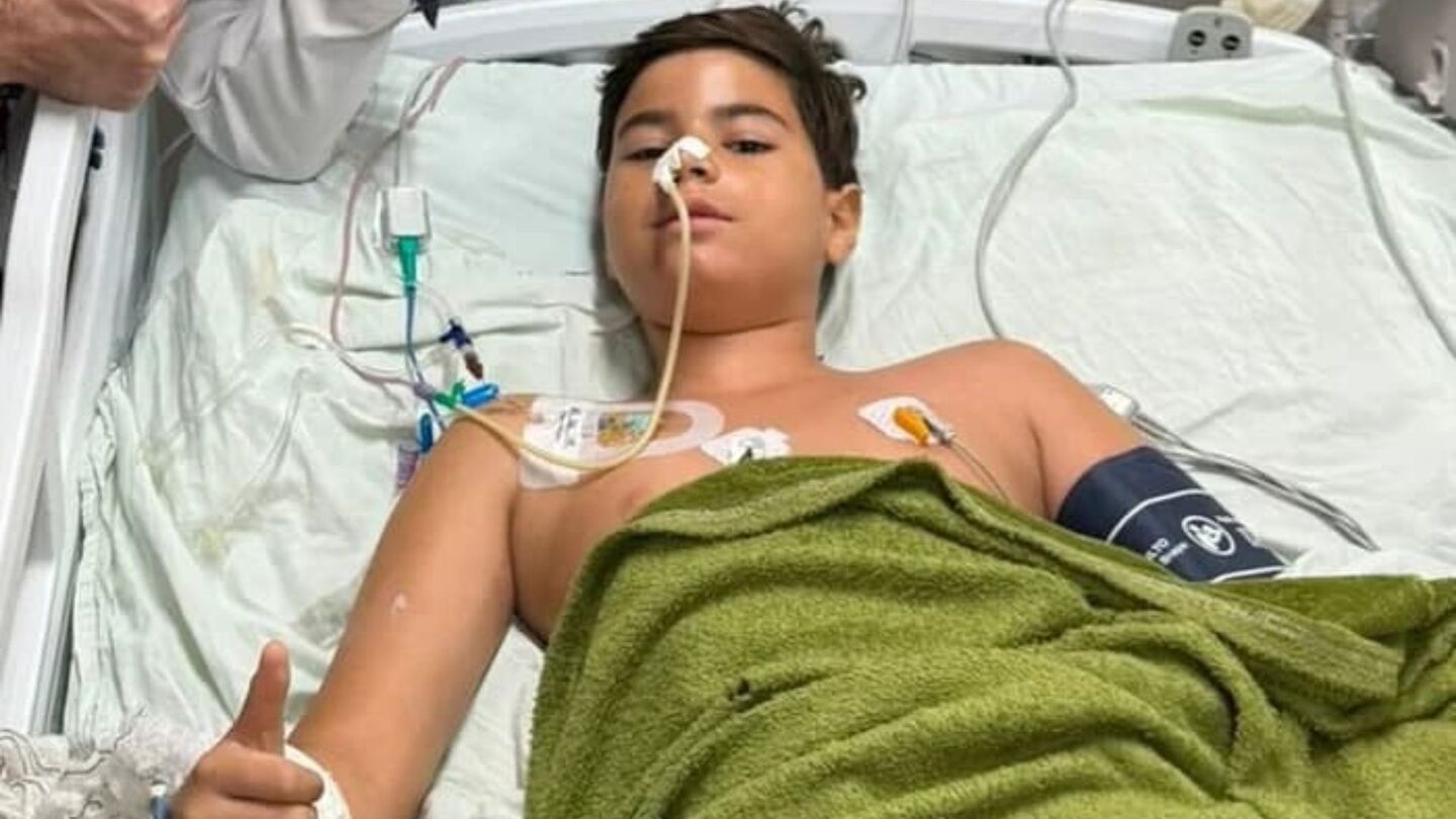 Menino de 11 anos atacado na praia de Piedade, em Jaboatão dos Guararapes.