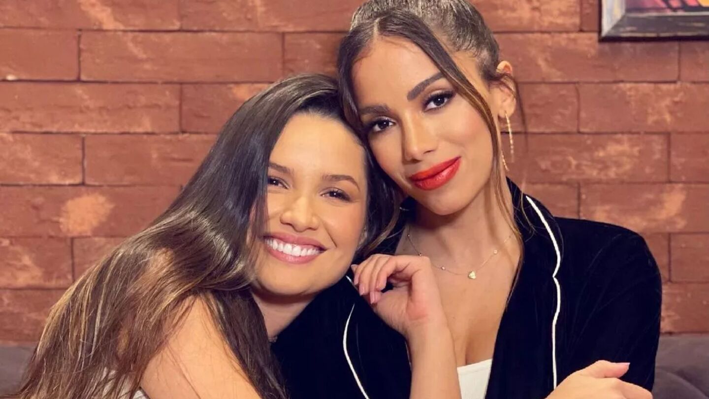 Anitta será madrinha do casamento de Juliette no Recife.