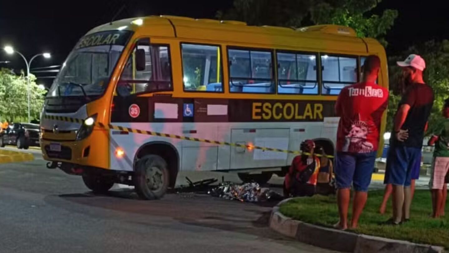Adolescente de 13 anos morre após ser atropelado por ônibus escolar em Arcoverde (PE)