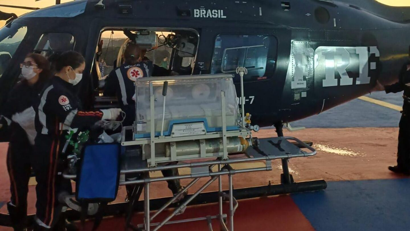 Recém-nascida em estado grave é transferida de helicóptero no Grande Recife