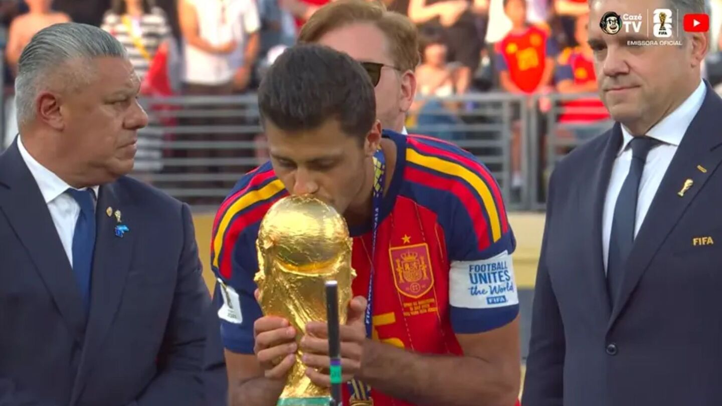 Rodri atribui vitória na Copa do Mundo a Deus: 