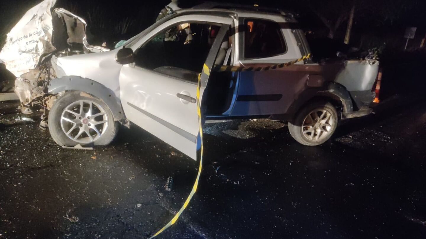 Sinistro entre três veículos na BR-408 deixa um morto e três feridos em Aliança (PE).