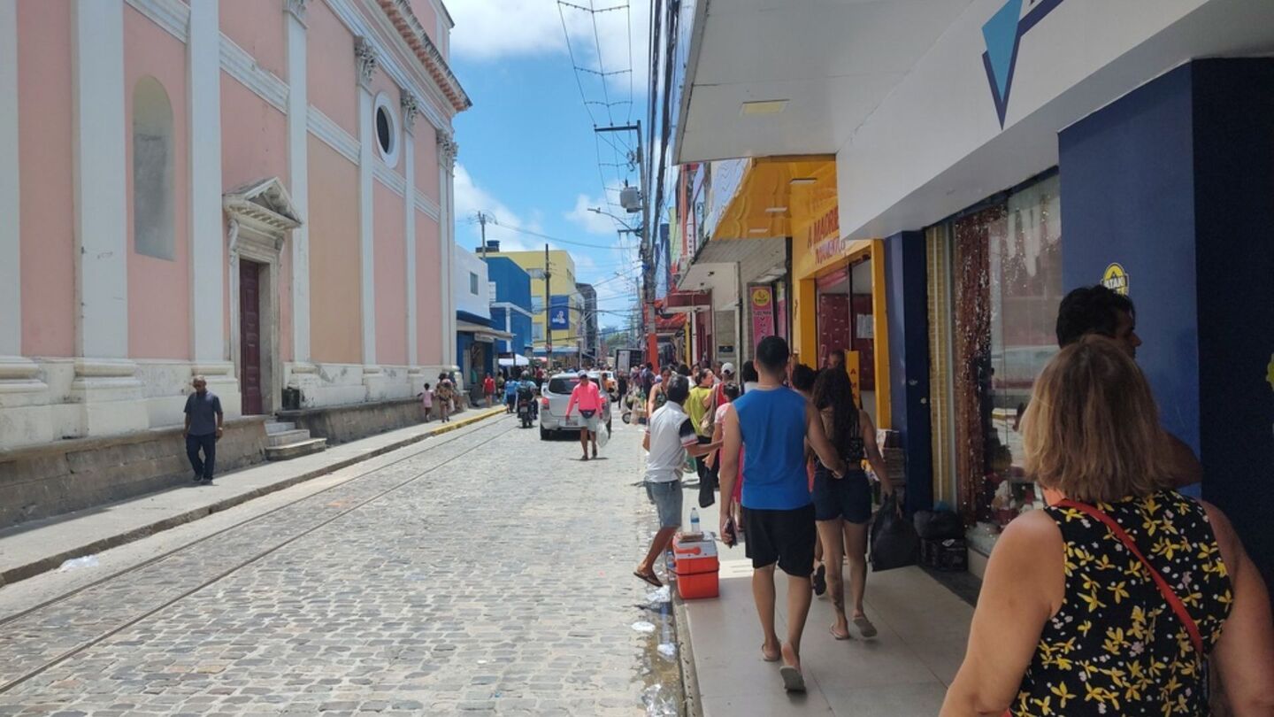 Recife: veja o que funciona no comércio com feriado de Nossa Sra do Carmo na quinta (16).