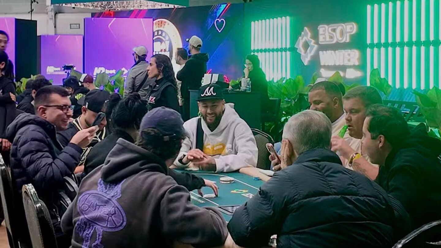 Neymar durante competição de Poker.