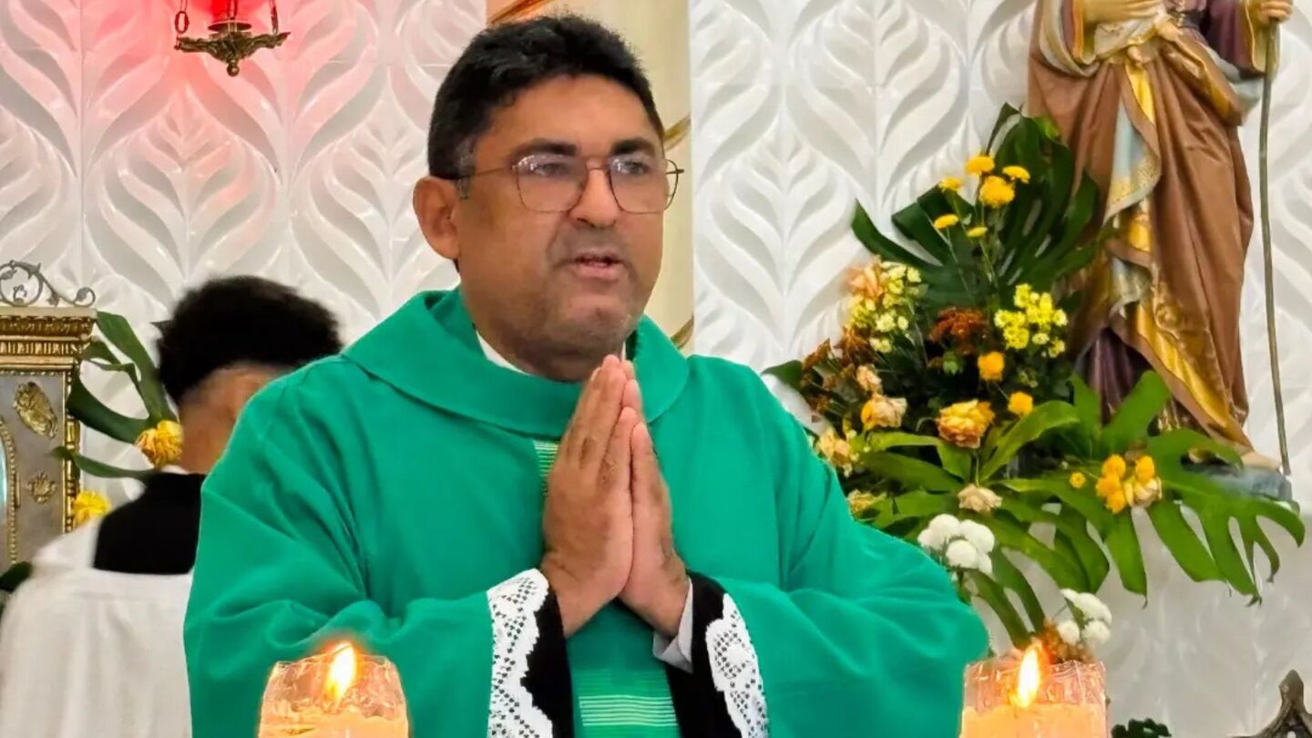 Padre Moisés Bernardo da Silva.