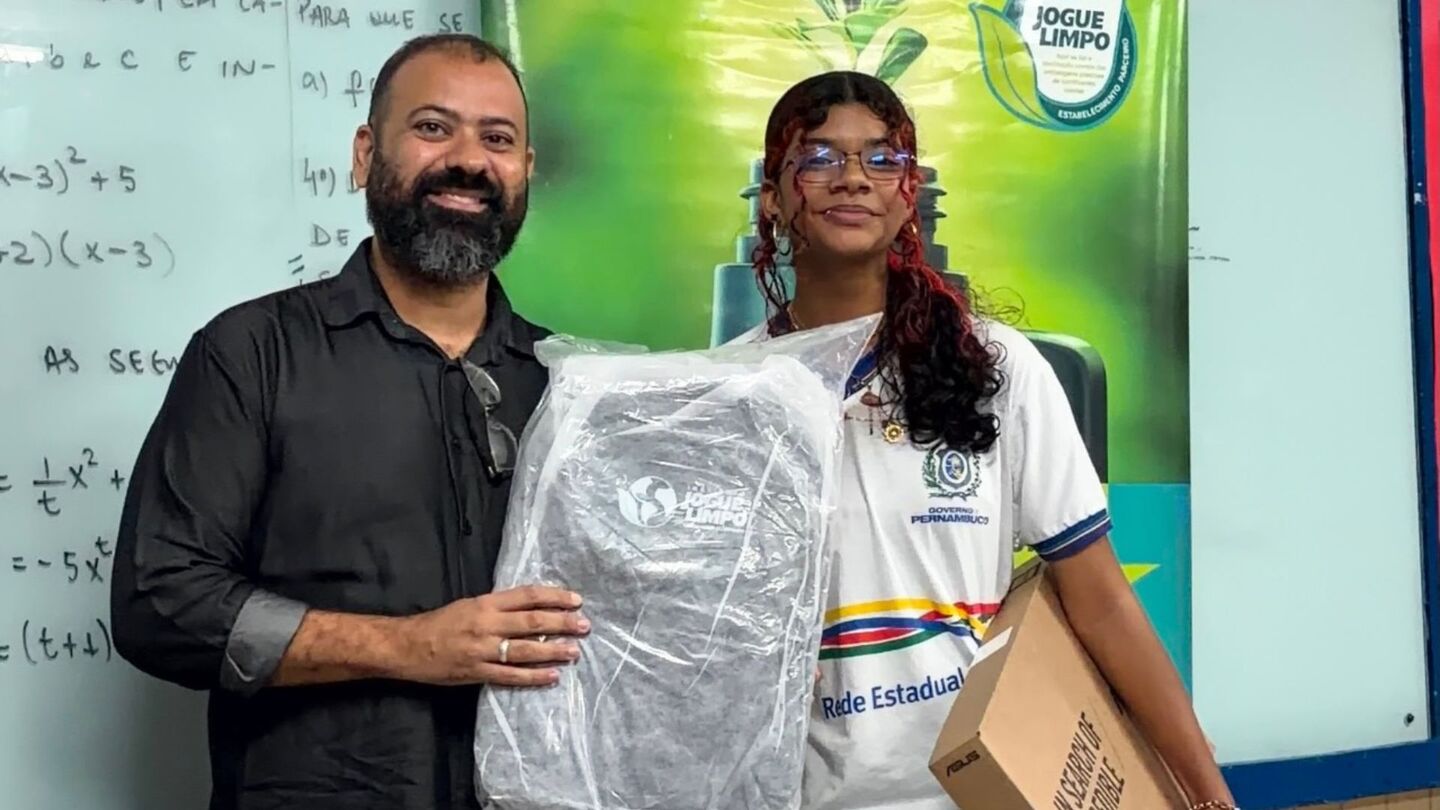 Estudante pernambucana vence concurso nacional de redação