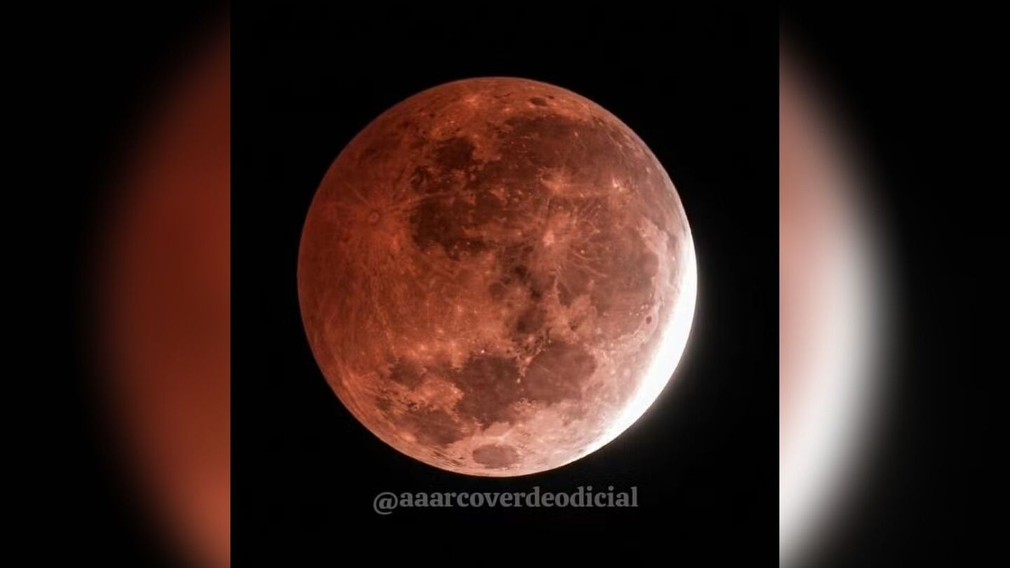Eclipse lunar visto do interior de Pernambuco.