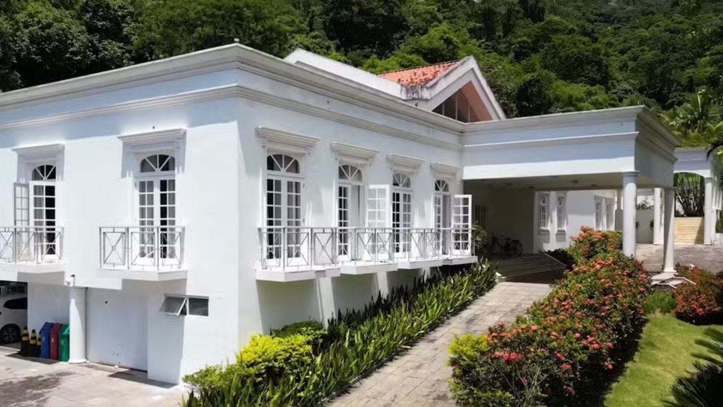 Mansão de Renato Aragão no Rio